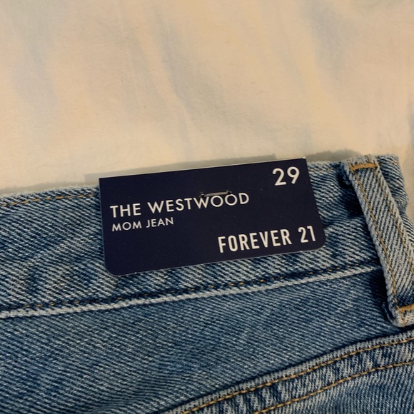 Forever 21 Mom Jeans - Picture 4 of 4